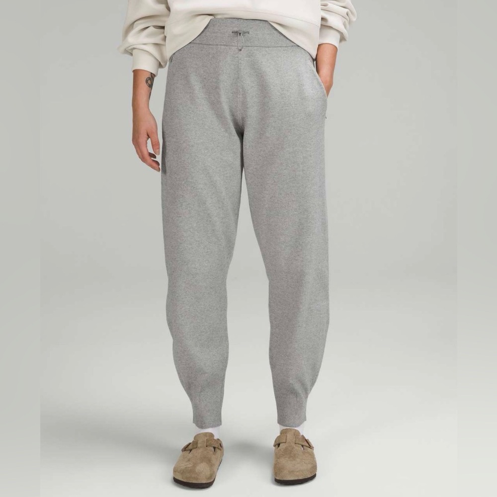 Lululemon Cotton Cashmere Knit Mid-Rise Barrel Jogger 14 - Picture 12 of 13